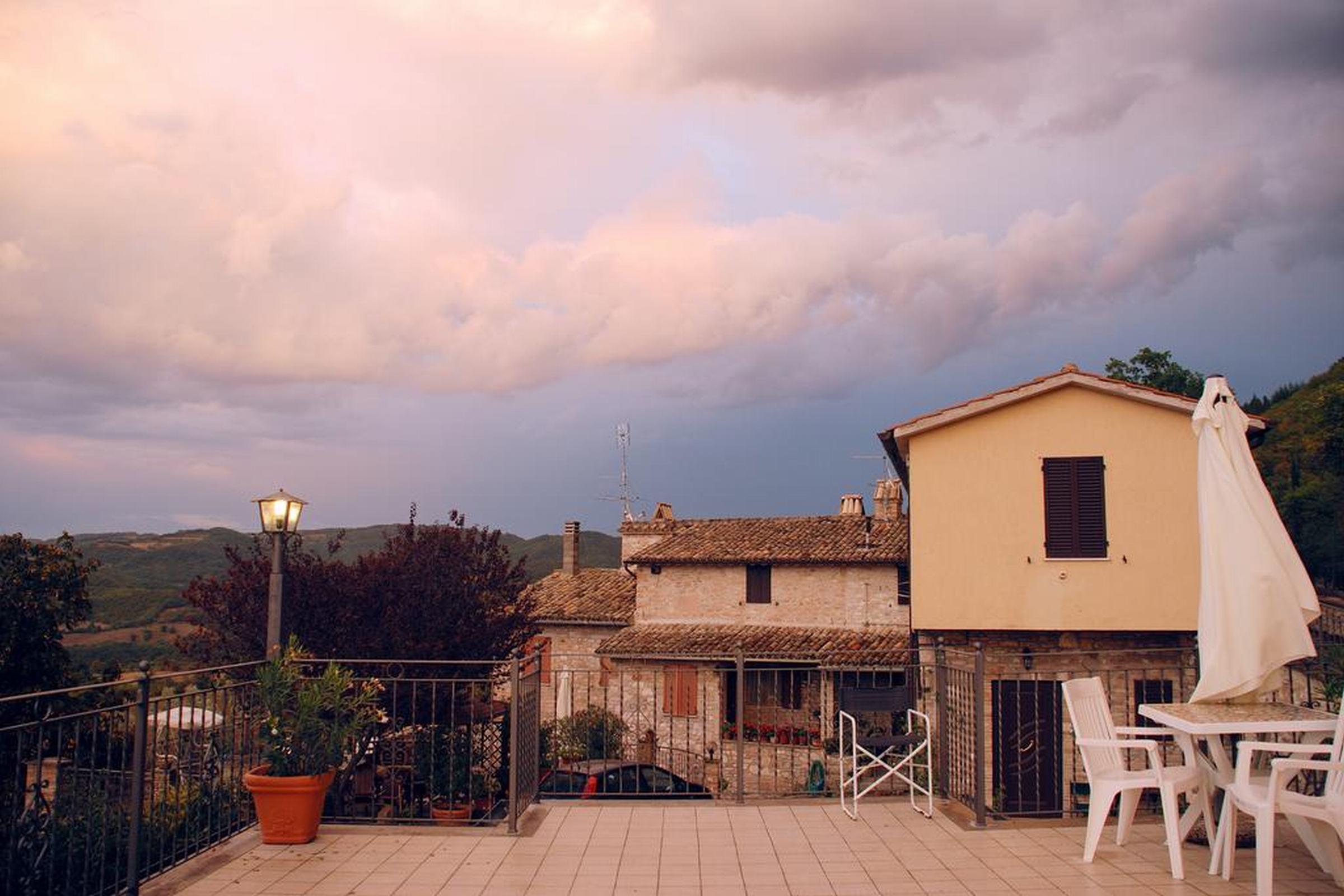 B&B La Terrazza Del Subasio Асизи Екстериор снимка