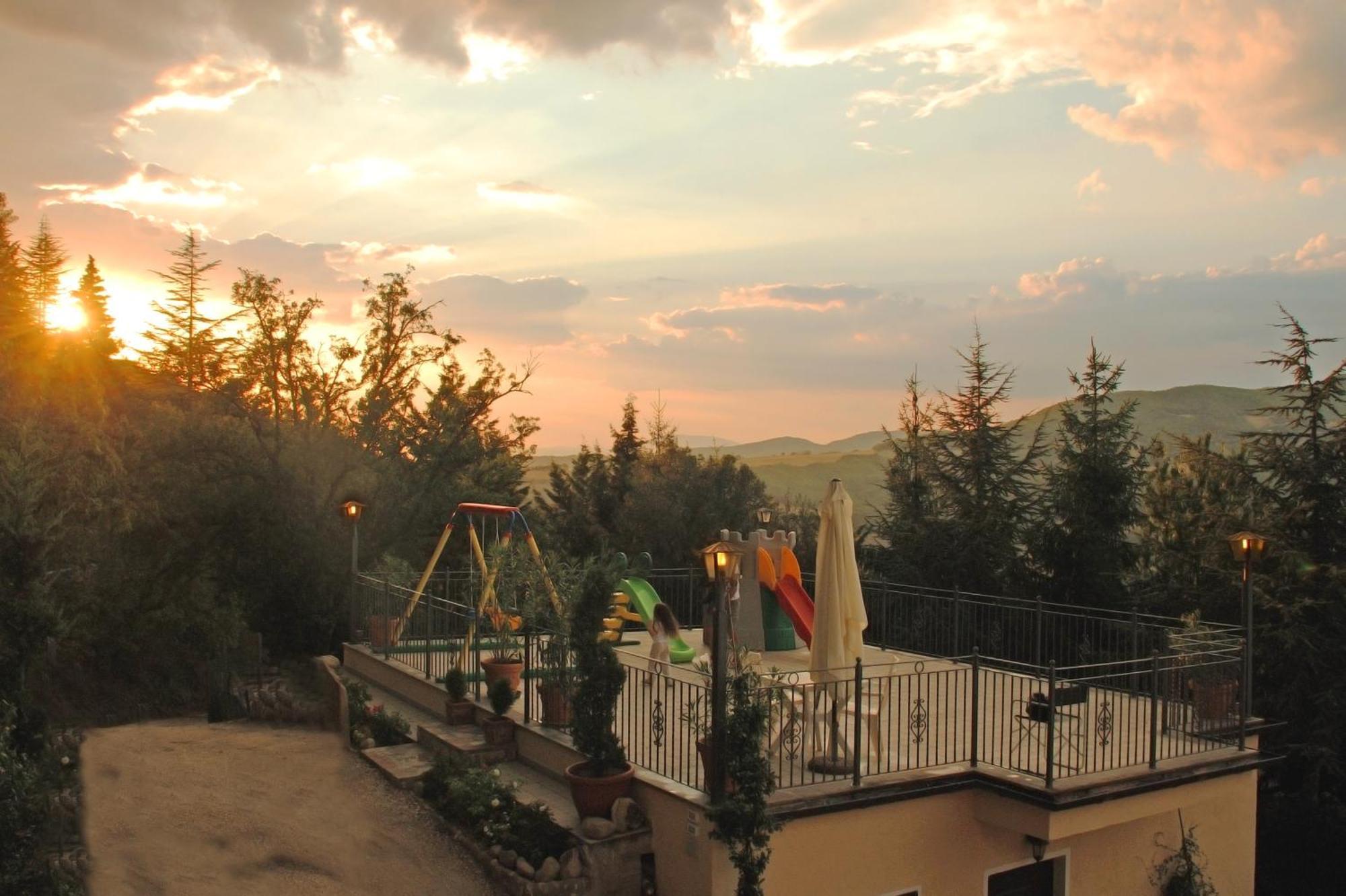 B&B La Terrazza Del Subasio Асизи Екстериор снимка