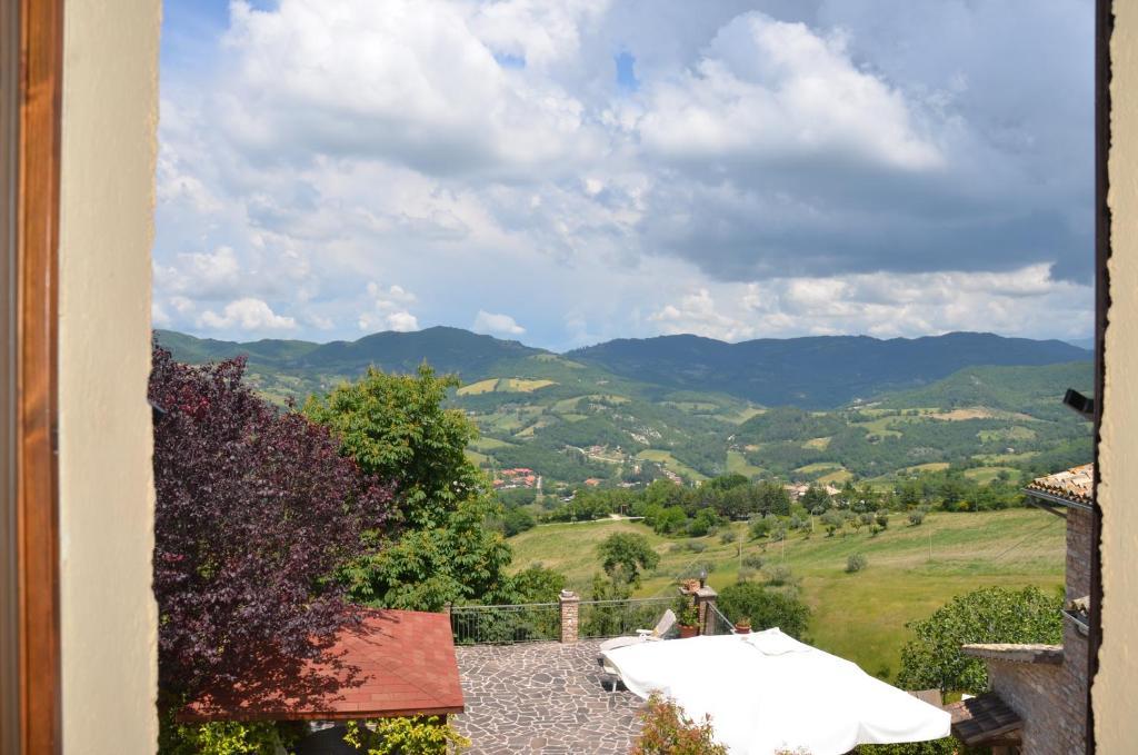 B&B La Terrazza Del Subasio Асизи Стая снимка